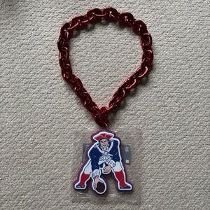 NFL NEW ENGLAND PATRIOTS FAN CHAIN - NEW WITH ORIGINAL PACKAGING!